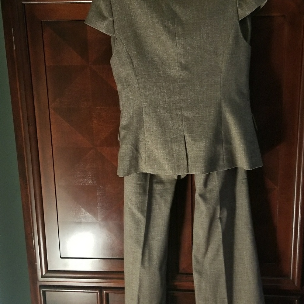The Limited dress pants suit - Picture 2 of 2